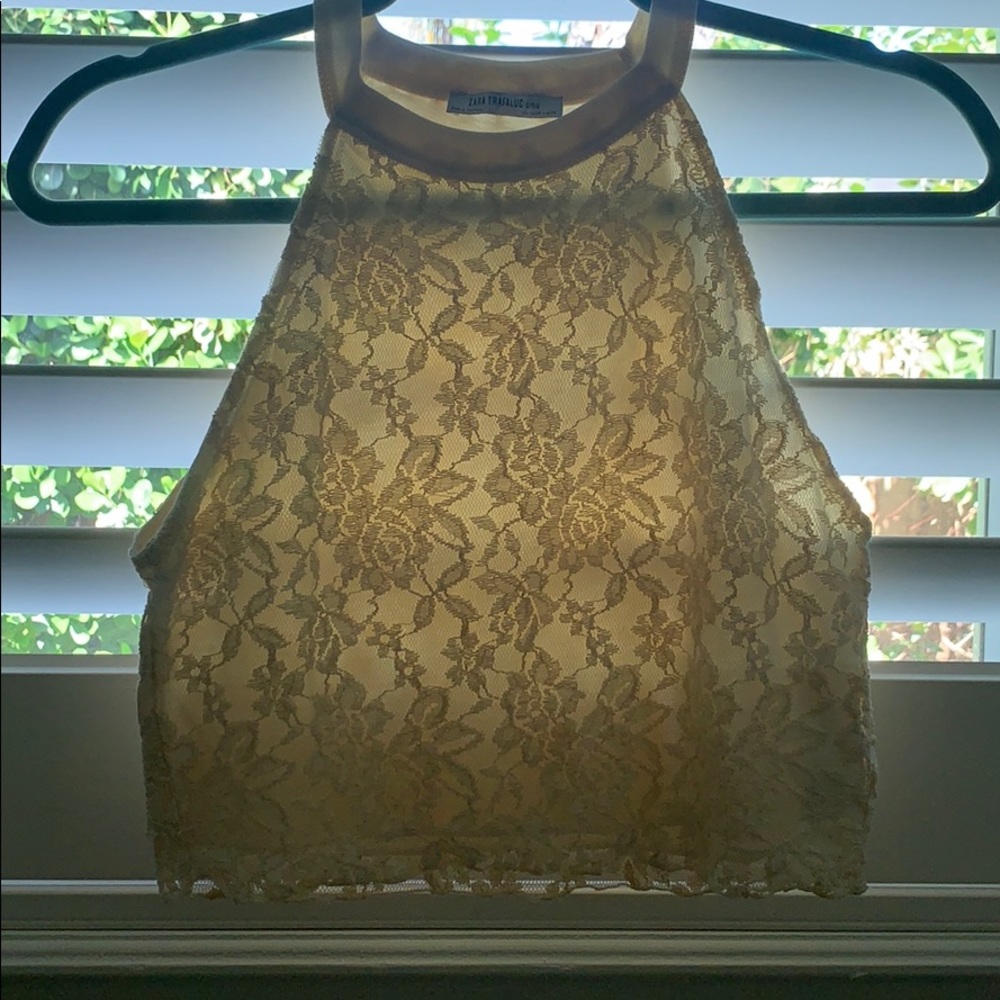 Floral lace cropped top